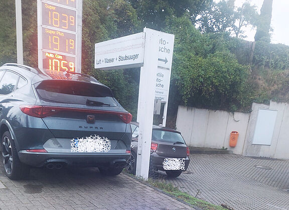 Cupra parkt falsch