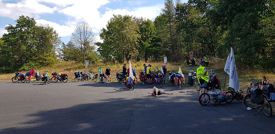 TOUR DE VERKEHRSWENDE 2022 Rast Rast bei der TOUR DE VERKEHRSWENDE 2022