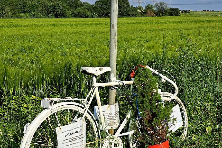 Geisterrad am Vinger Weg Geisterrad am Vinger Weg